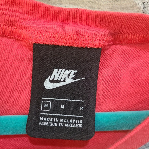 Nike Sportswear short sleeve T-shirt men's sz.M - Picture 2 of 8